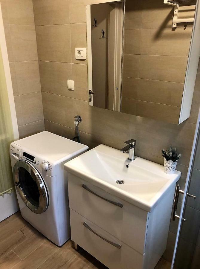 Apartment Barbaresko Сплит Екстериор снимка